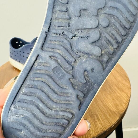 Native Jefferson Navy Blue Slip On Shoes Kids Size 1 - Picture 8 of 9